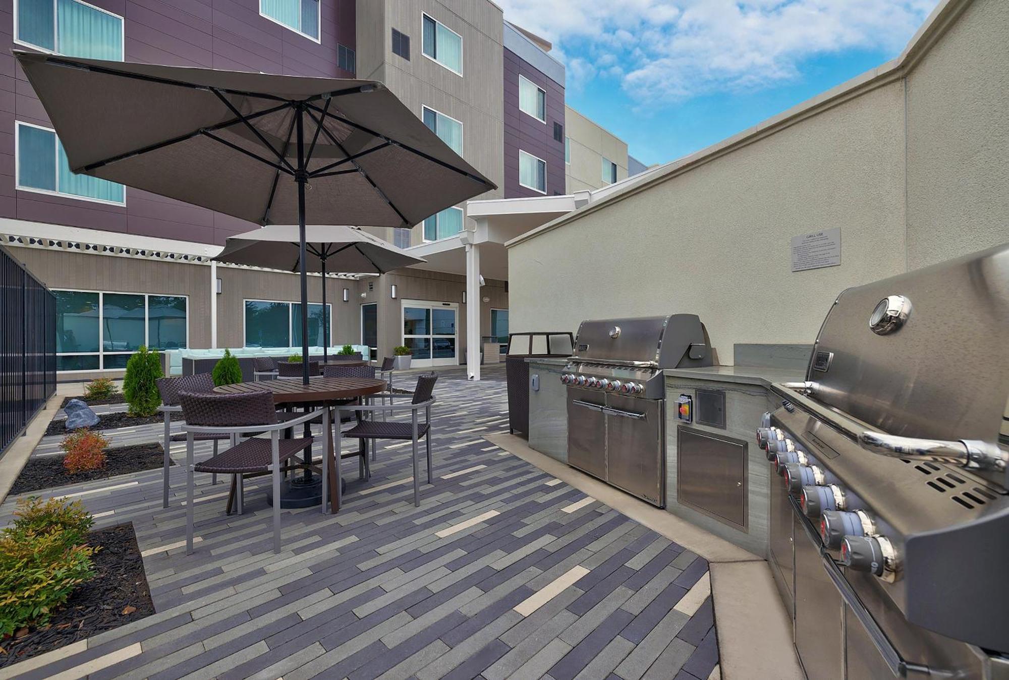 Towneplace Suites By Marriott Sacramento Elk Grove Exterior foto